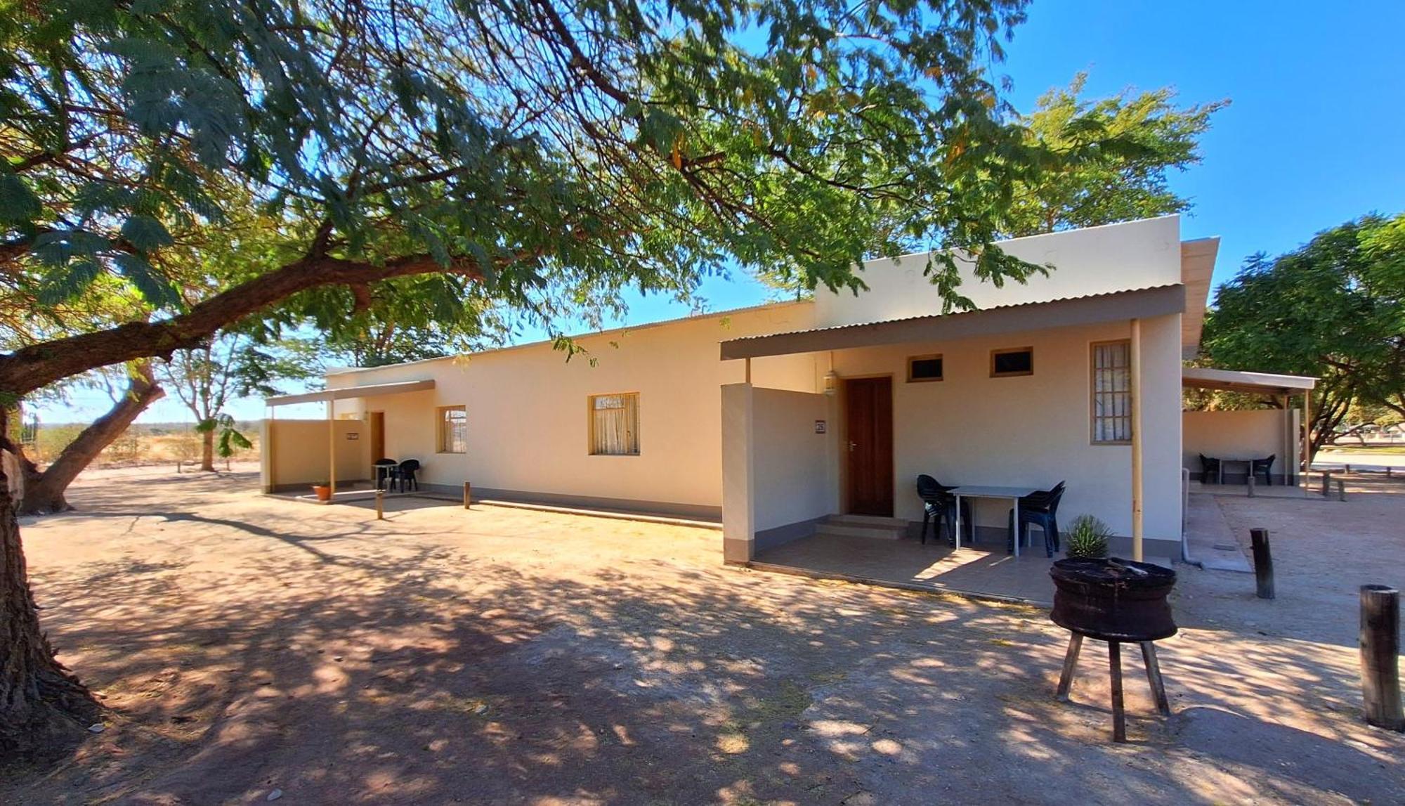East Gate Rest Camp Apartment Buitepos Екстериор снимка